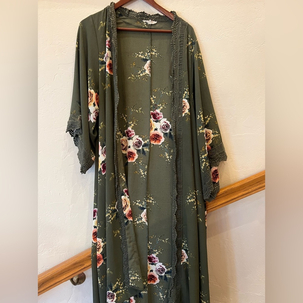 easel Olive Green Floral Open-Front Kimono